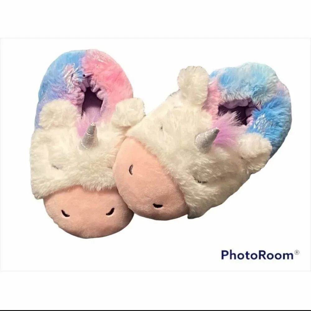 NWOT Little Girl's Sz 13 Adorable Comfy Unicorn Slippers
